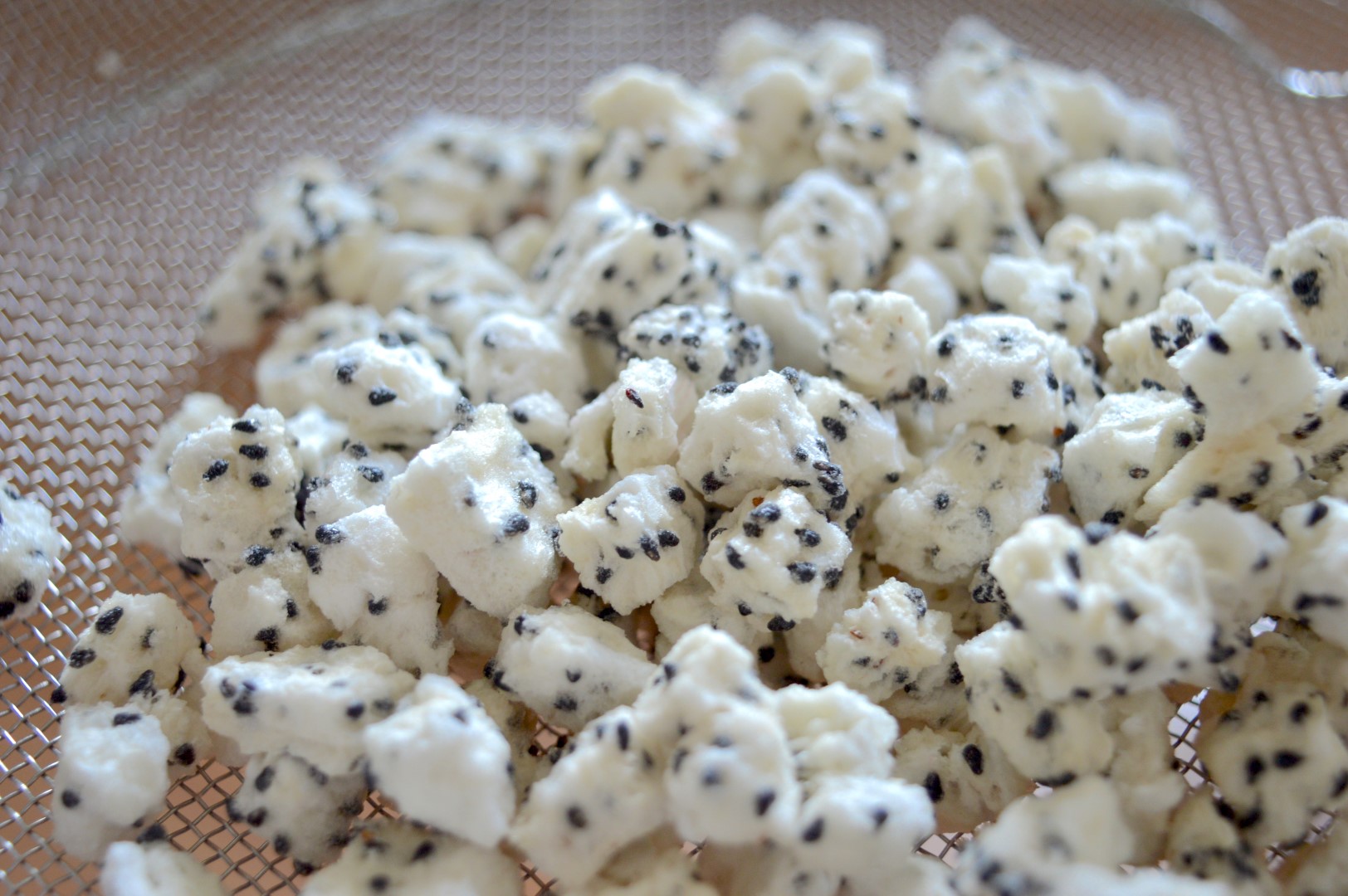 Natural Freeze Dried White Dragon (2) (Large)
